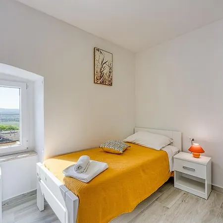 펜션 Ferienlandhaus Zvanya Kozljak