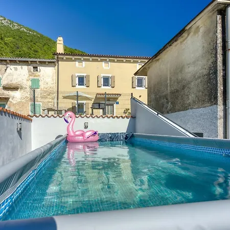 펜션 Ferienlandhaus Zvanya Kozljak